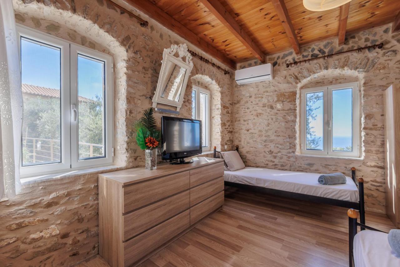 Villa Somatiana- Traditional Stone House , West Mani Thalámai Exteriör bild