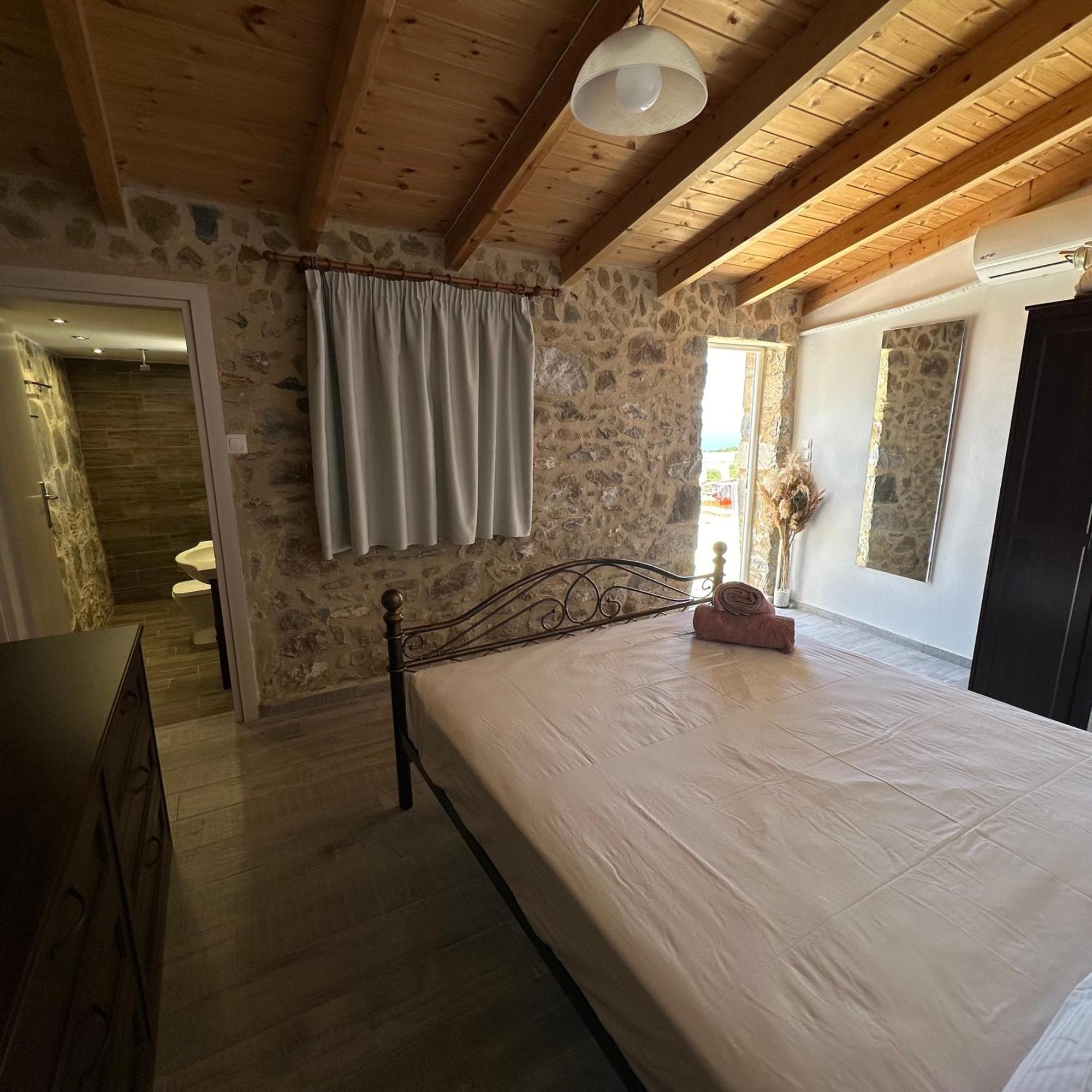 Villa Somatiana- Traditional Stone House , West Mani Thalámai Exteriör bild